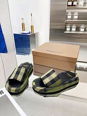 kitlife Burberry slides - 03 - 3