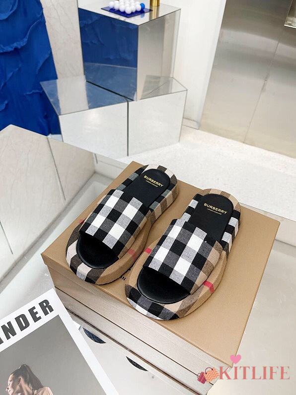 kitlife Burberry slides - 05 - 1