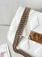 Kitlife Valentino Garavani Bag In White Quilted Lambskin - 23x17x8cm - 5