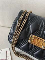 Kitlife Valentino Garavani Bag In Black Quilted Lambskin 23x17x8cm - 4