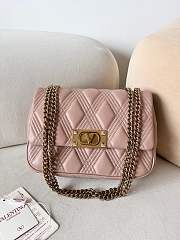 Kitlife Valentino Garavani Bag In Pink Quilted Lambskin 23x17x8cm - 1