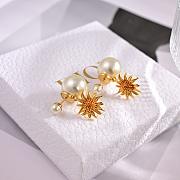 Kitlife Dior Sunflower Earrings - 1