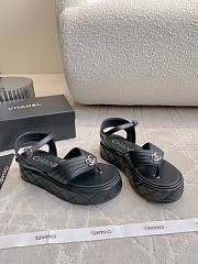 Kitlife Chanel Toe-clip Thick-soled Sandals Black - 3