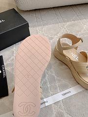 Kitlife Chanel Toe-clip Thick-soled Sandals Beige - 4
