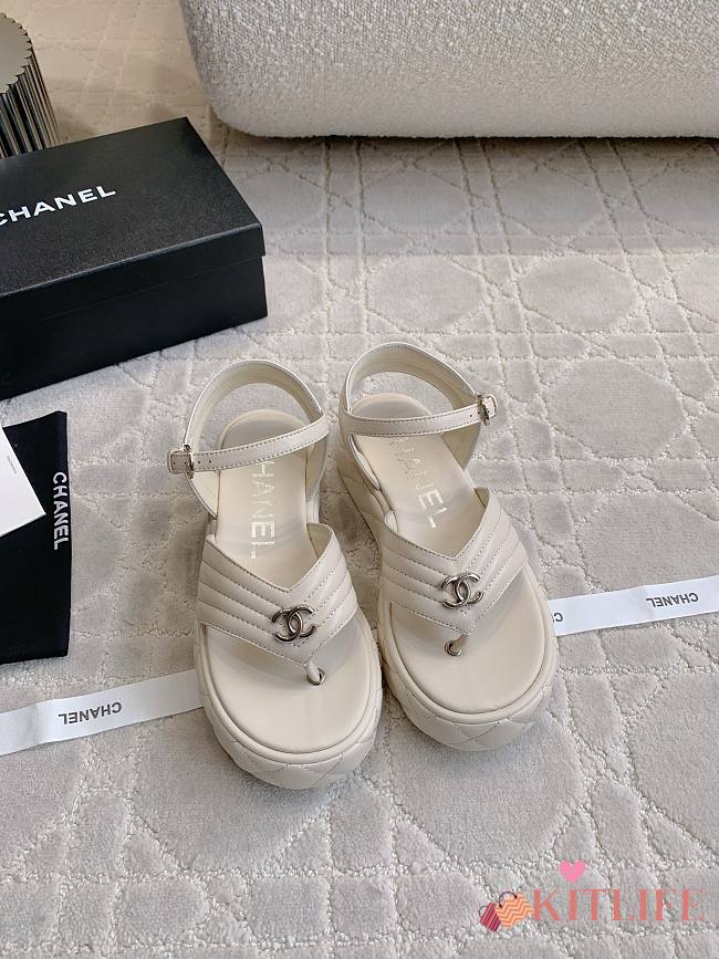 Kitlife Chanel Toe-clip Thick-soled Sandals White - 1