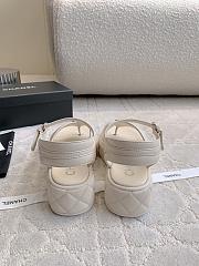 Kitlife Chanel Toe-clip Thick-soled Sandals White - 6