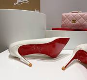 Kitlife Christian Louboutin Hot Chick Patent Leather Pumps White - 2