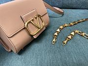Kitlife Valentino Garavani Stud Sign Shoulder Bag in Beige 20x15x7cm - 2