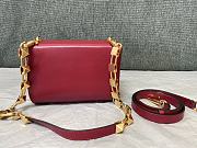 Kitlife Valentino Garavani Stud Sign Shoulder Bag in Red 20x15x7cm - 3