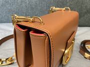 Kitlife Valentino Garavani Stud Sign Shoulder Bag in Brown 20x15x7cm - 5