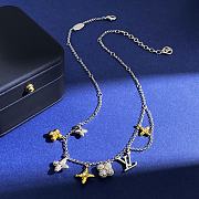 Kitlife Louis Vuitton Diamond Classic Old Flower Letter Logo Necklace Gold / Silver  - 4