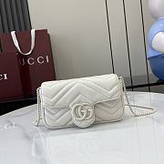 Kitlife Gucci GG Marmont Matelasse Super Mini Bag White 476433 16.5x10x4.5cm - 1