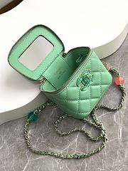 Kitlife Chanel Small Comestic Bag Green Enamel Heart Buckle 11x8.5x7cm - 6