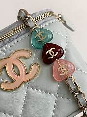 Kitlife Chanel Small Comestic Bag Grey Enamel Heart Buckle 11x8.5x7cm - 4