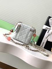 Kitlife Chanel Small Comestic Bag Grey Enamel Heart Buckle 11x8.5x7cm - 2