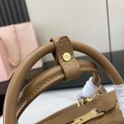 Kitlife MiuMiu Arcadie Matelasse Top Handle Bag Brown 27x12x9cm - 5