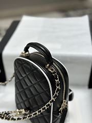 Kitlife Chanel 25P Backpack In Black With White Edges 18x13x9cm - 5
