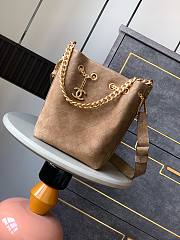 Kitlife Chanel Vintage Bucket Bag Brown 20x14x27cm - 1