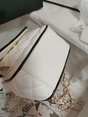 Kitlife Chanel 25P Backpack in White With Black Edges 18x13x9cm - 2
