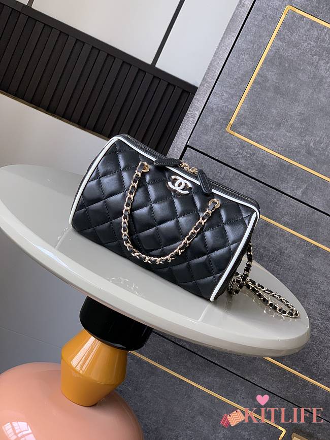 Kitlife Chanel 25P Boston Bag Black With White Edges 11.5x18.5x11cm  - 1