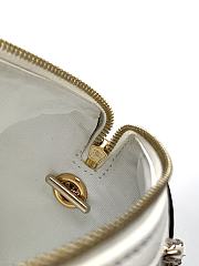 Kitlife Chanel 25P Boston Bag White With Black Edges 11.5x18.5x11cm - 2