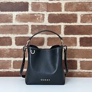 Kitlife Gucci GG Emblem Mini Bucket Bag Black Leather 815118 19x18x11cm - 1