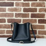 Kitlife Gucci GG Emblem Mini Bucket Bag Black Leather 815118 19x18x11cm - 4