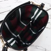 Kitlife Gucci GG Emblem Mini Bucket Bag Beige & Black 815118 19x18x11cm - 4