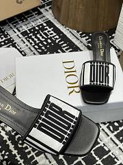 Kitlife Dior Dway Heeled Slide Black and White Cotton Embroidered with Dior Graphique Motif - 5