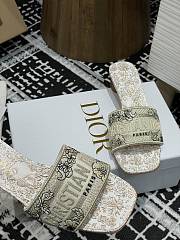 Kitlife Dior Dway Papillon Jouy Embroidered Slide White & Beige - 2