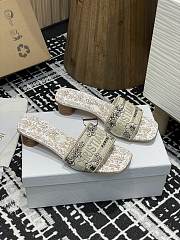 Kitlife Dior Dway Papillon Jouy Embroidered Slide White & Beige - 5