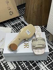 Kitlife Dior Dway Papillon Jouy Embroidered Slide White & Beige - 6
