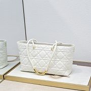 Kitlife Dior Toujours Handbag Calfskin White 37x22x12cm - 5