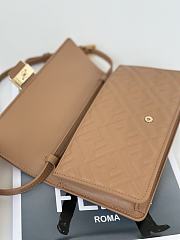 Kitlife Fendi Women's Baguette Brown Handbag - 21x5x11.5cm - 4