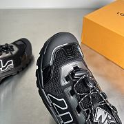 Kitlife Louis Vuitton Runner Tatic Sneakers Black  - 2