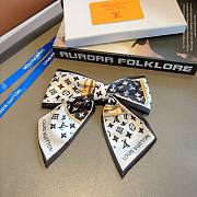 Kitlife Louis Vuitton Bow Hairpin White & Black - 3