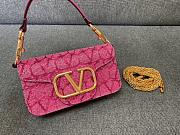 Kitlife Valentino VLogo Signature Beaded Calfskin Shoulder Bag Pink 20x11x5cm - 5