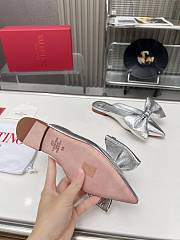 Kitlife Valentino Garavani Bow Satin Mules Silver - 3