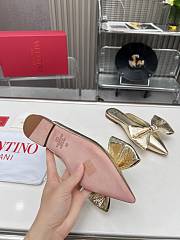Kitlife Valentino Garavani Bow Satin Mules Gold - 2