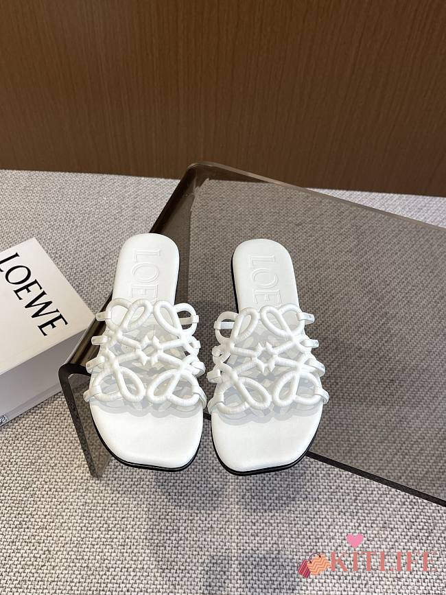 Kitlife Loewe 25SS Slippers White - 1