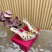 Kitlife Valentino Little Cherry V Buckle High-heeled Sandals Beige - 6