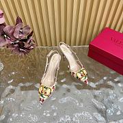 Kitlife Valentino Little Cherry V Buckle High-heeled Sandals Beige - 5