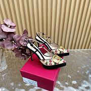 Kitlife Valentino Little Cherry V Buckle High-heeled Sandals Black - 5