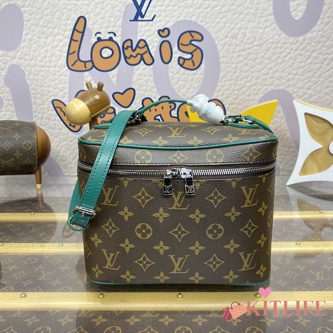Kitlife Louis Vuitton Nice BB Toiletry Pouch Monogram Canvas Green M12677 24x18x14.5cm - 1