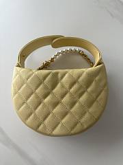 Kitlife Chanel Pouch Beige Grained Calfskin Imitation Pearl Gold Tone Metal 19x20x4cm - 4