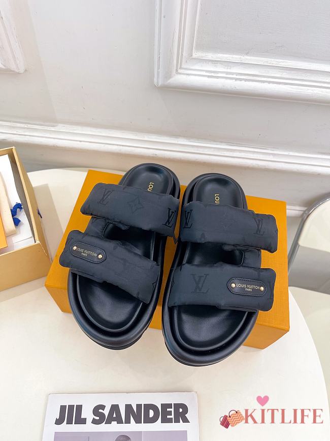 Kitlife Louis Vuitton Pool Pillow Flat Comfort Mule Black - 1