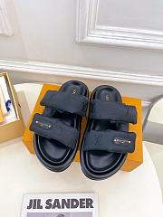 Kitlife Louis Vuitton Pool Pillow Flat Comfort Mule Black - 1