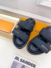 Kitlife Louis Vuitton Pool Pillow Flat Comfort Mule Black - 3