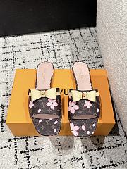 Kitlife Louis Vuitton x TM Square Toe Open Toe Flip Flops Cherry Brown - 1