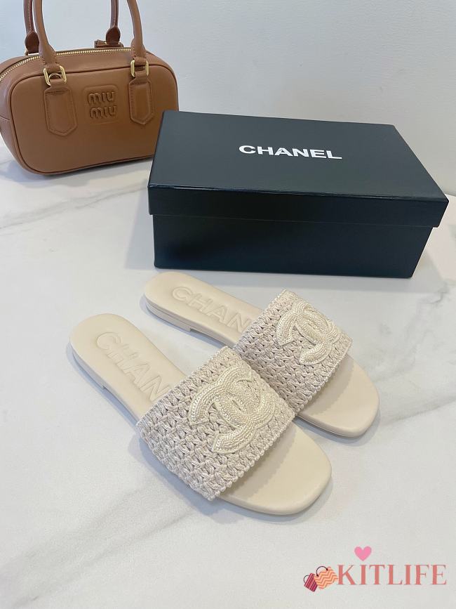 Kitlife Chanel CC Logo Mules Beige - 1